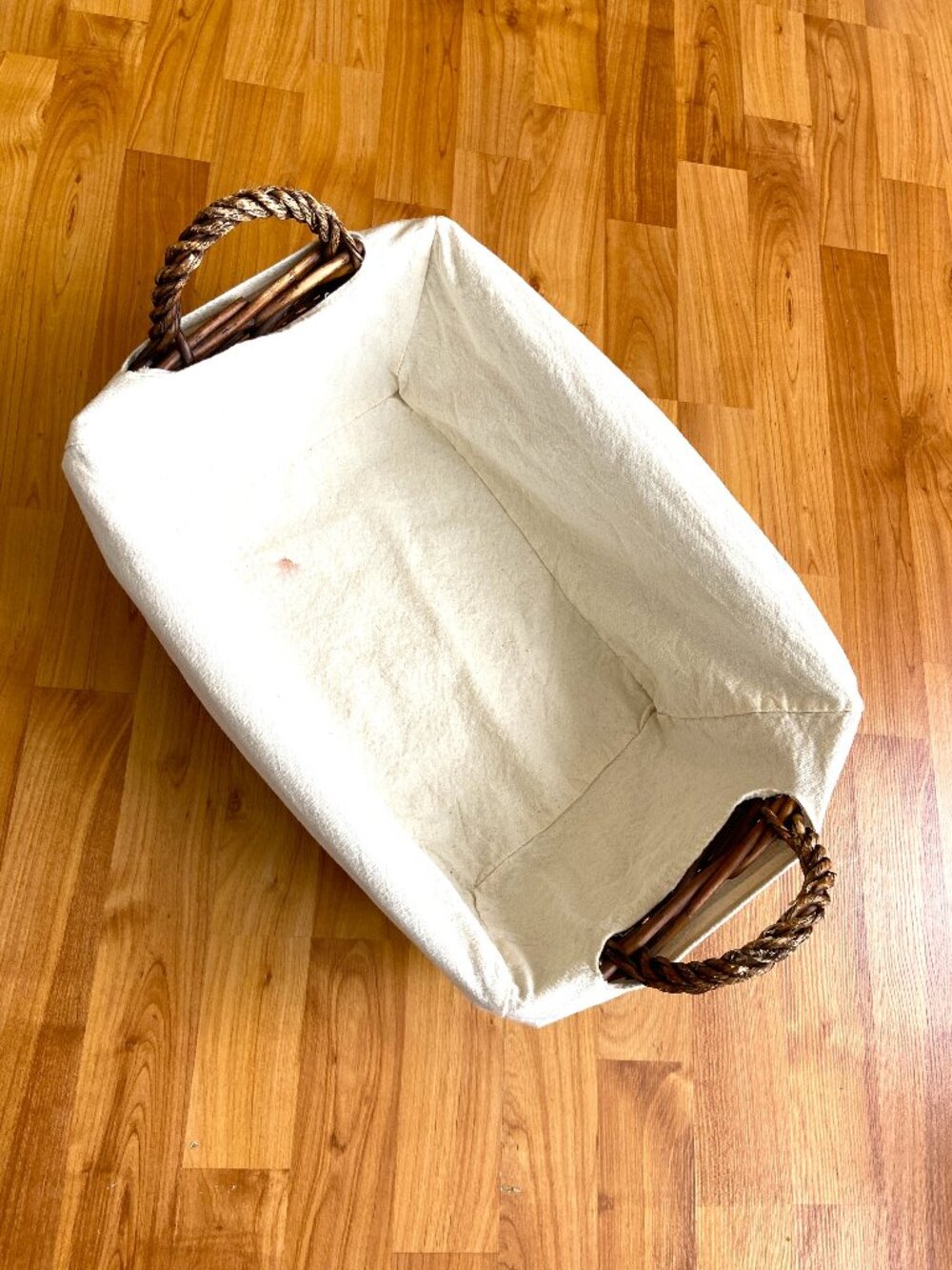 Vintage Large wicker basket with handles and lining 18x12x6